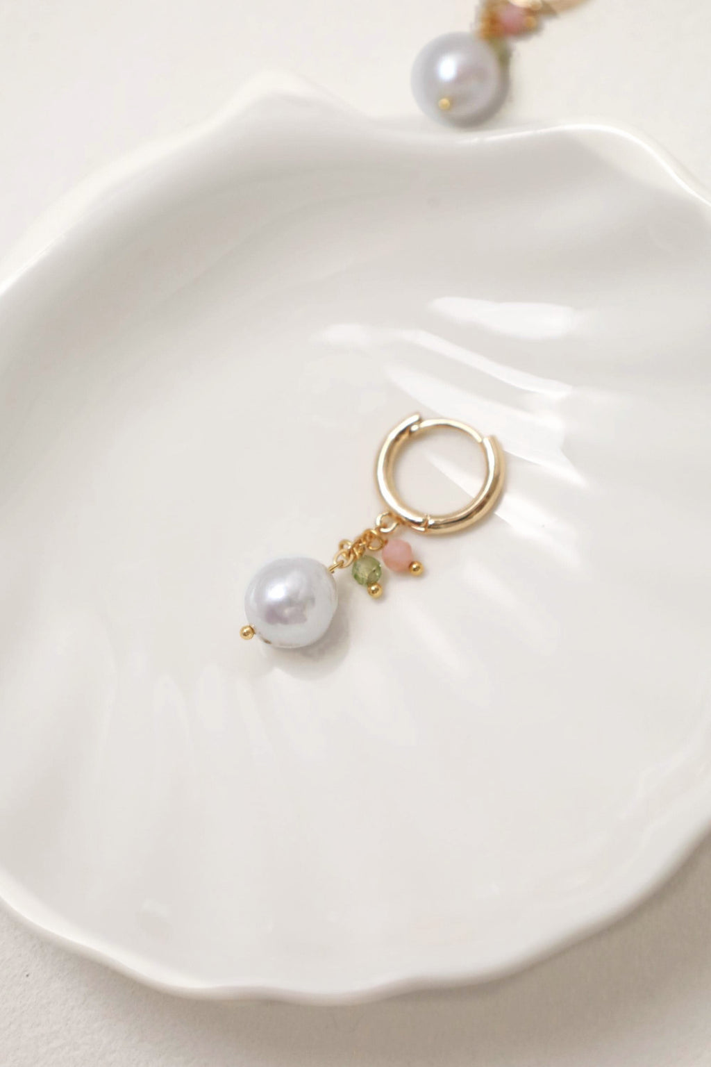 Baroque Pearl Huggie Earrings - AwarePearl 5