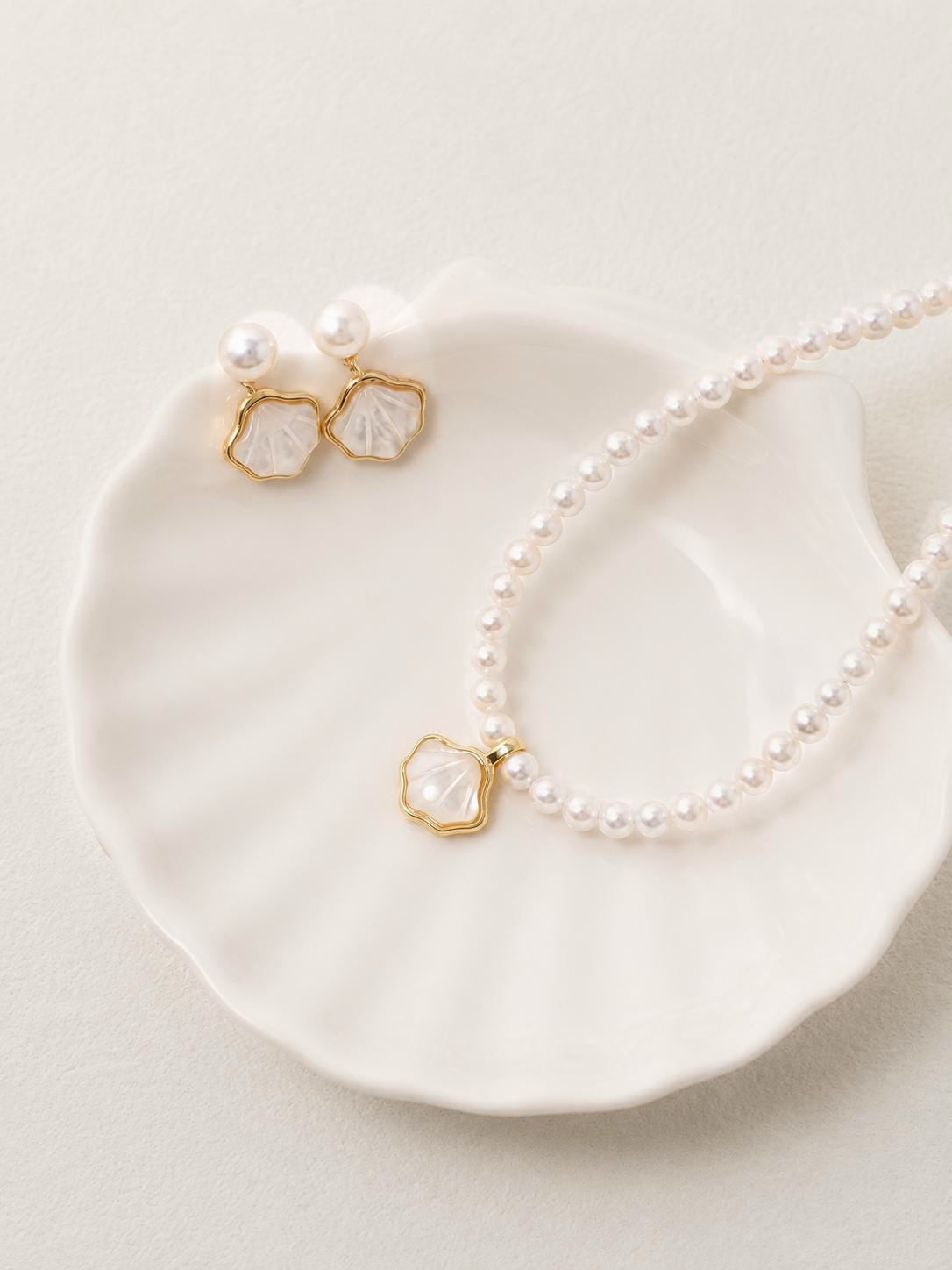 Freshwater Pearl Shell Necklace - AwarePearl 9