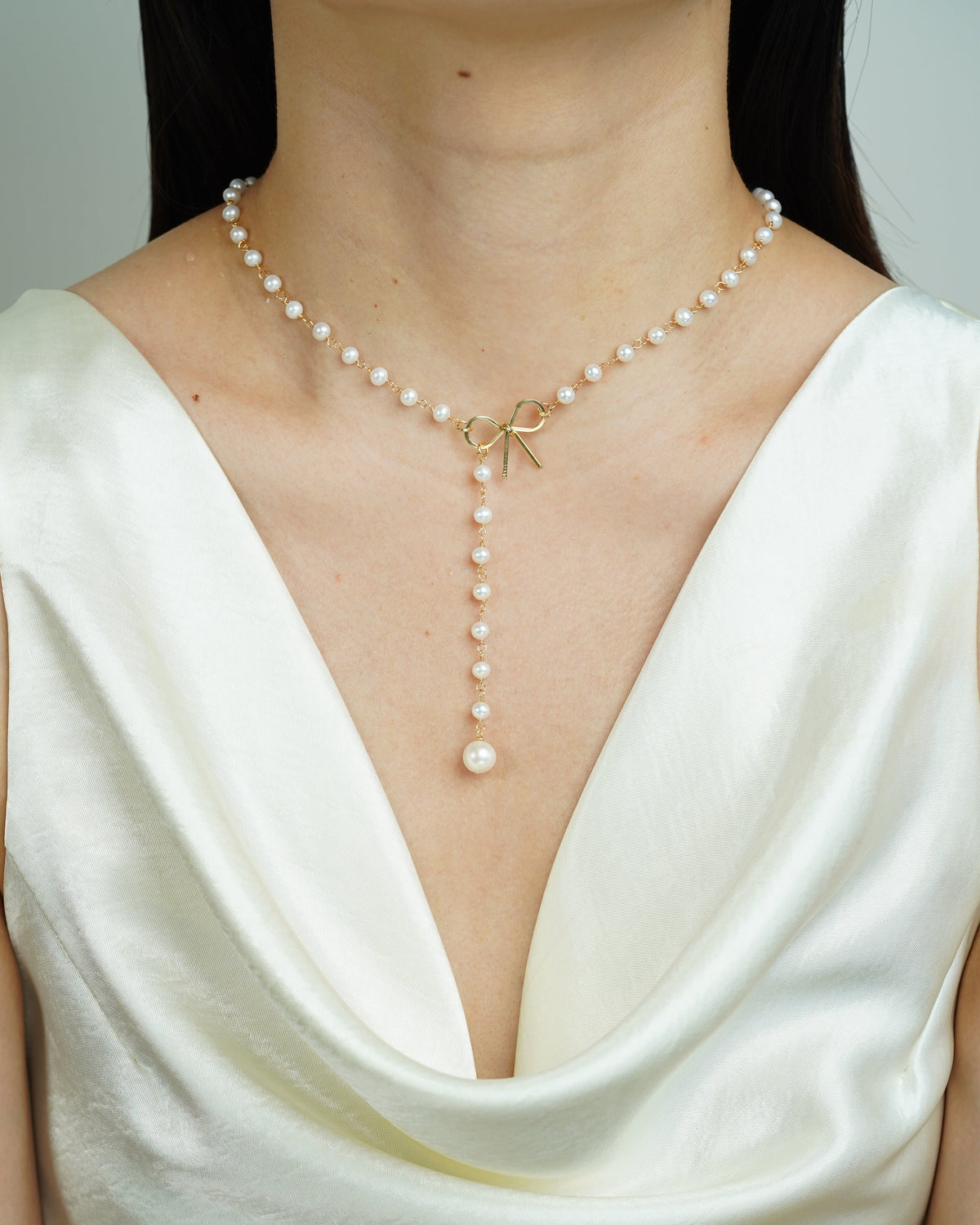 Stardust Bow Pearl Lariat