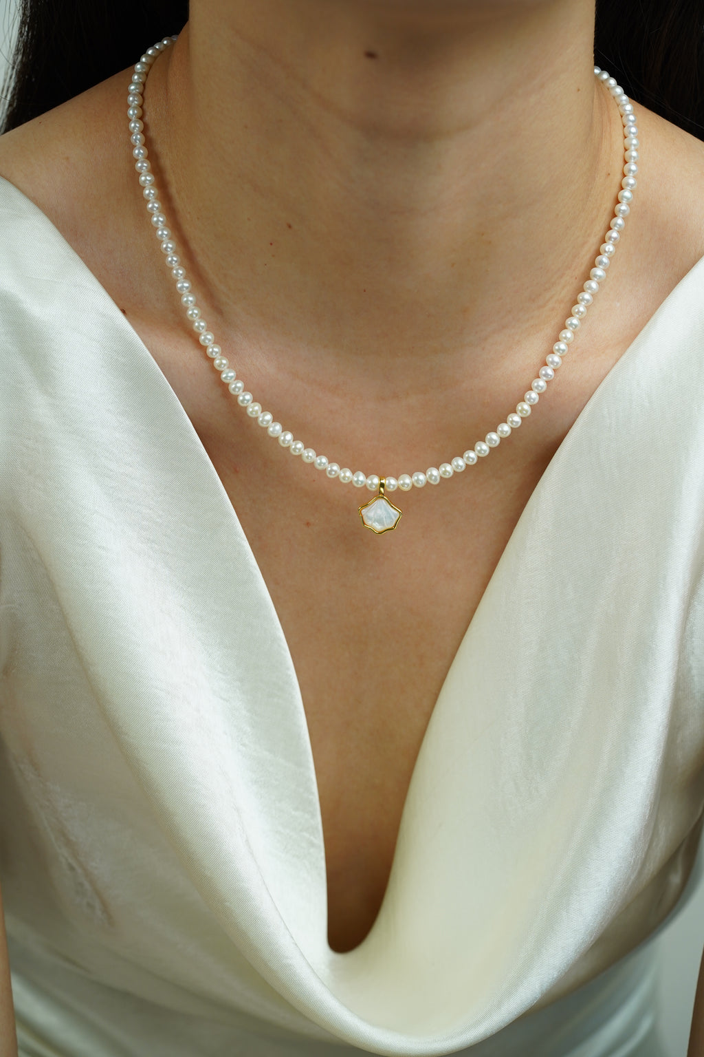Mother-of-Pearl Pendant Necklace