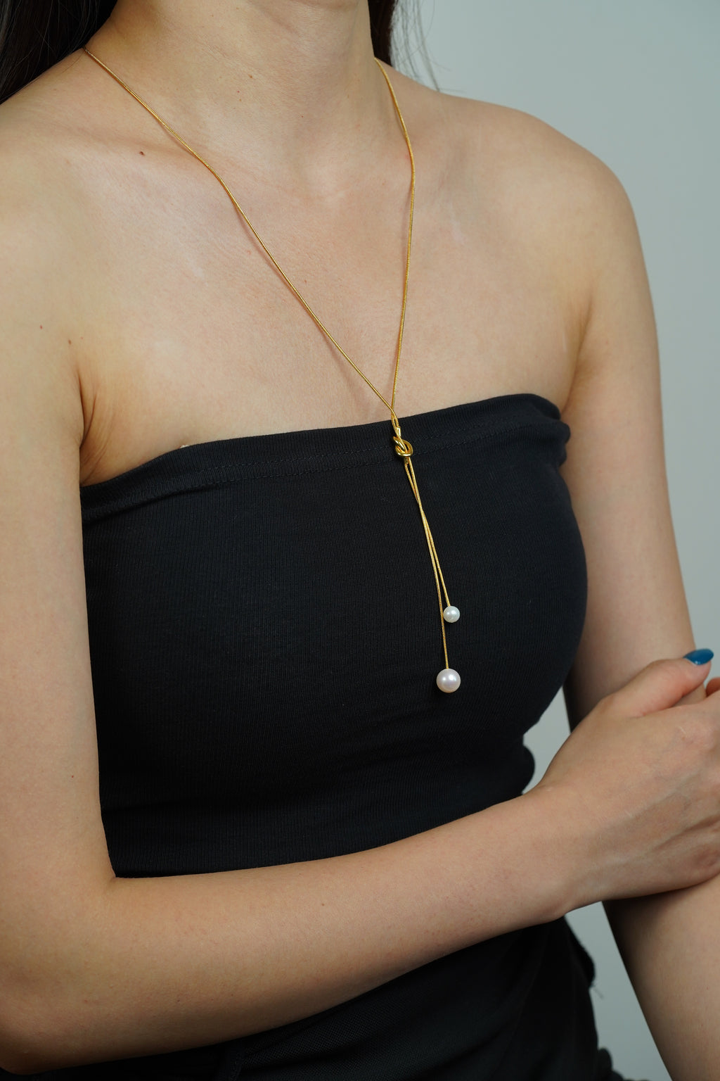 Minimal Gold Pearl Lariat
