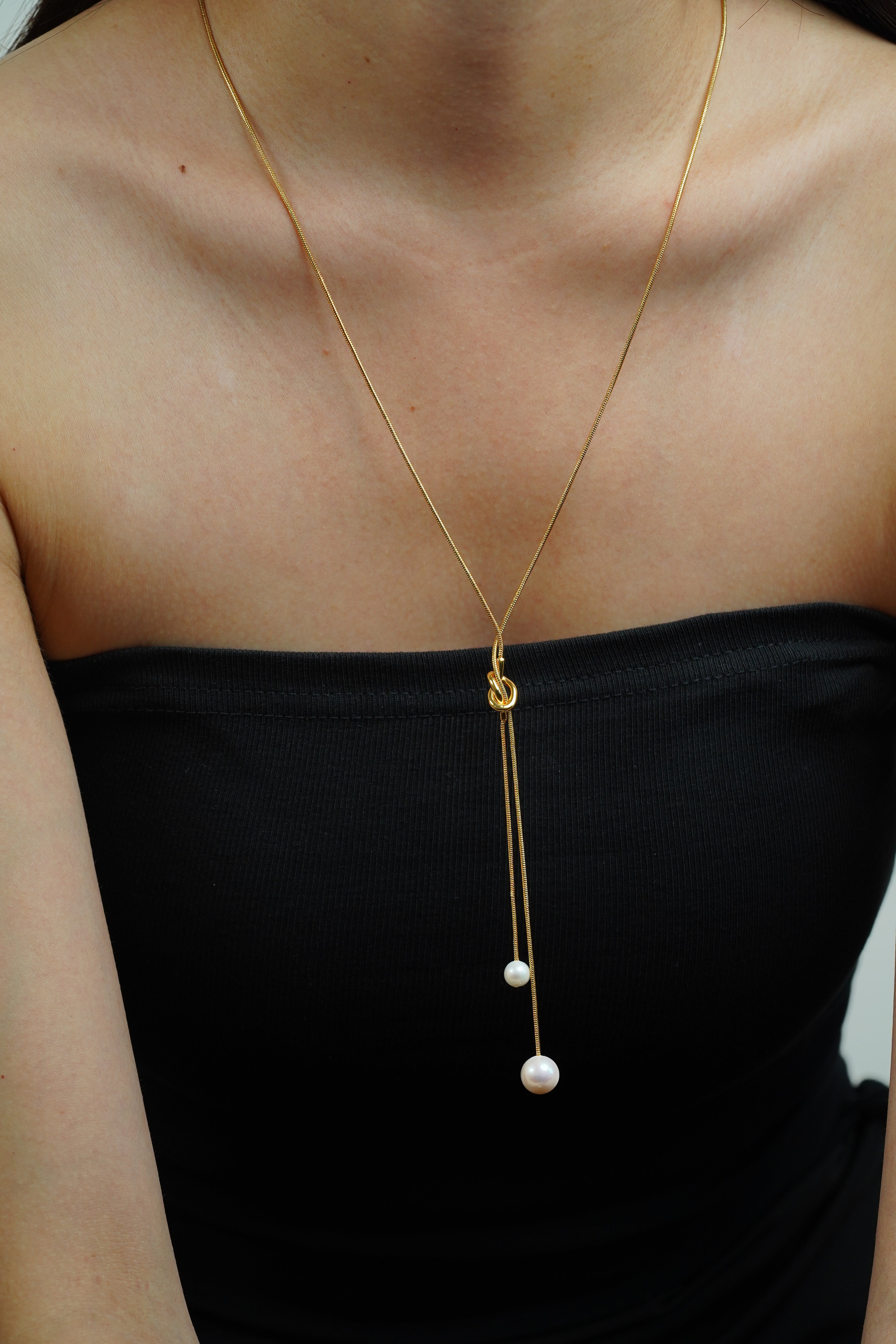 Minimal Gold Pearl Lariat