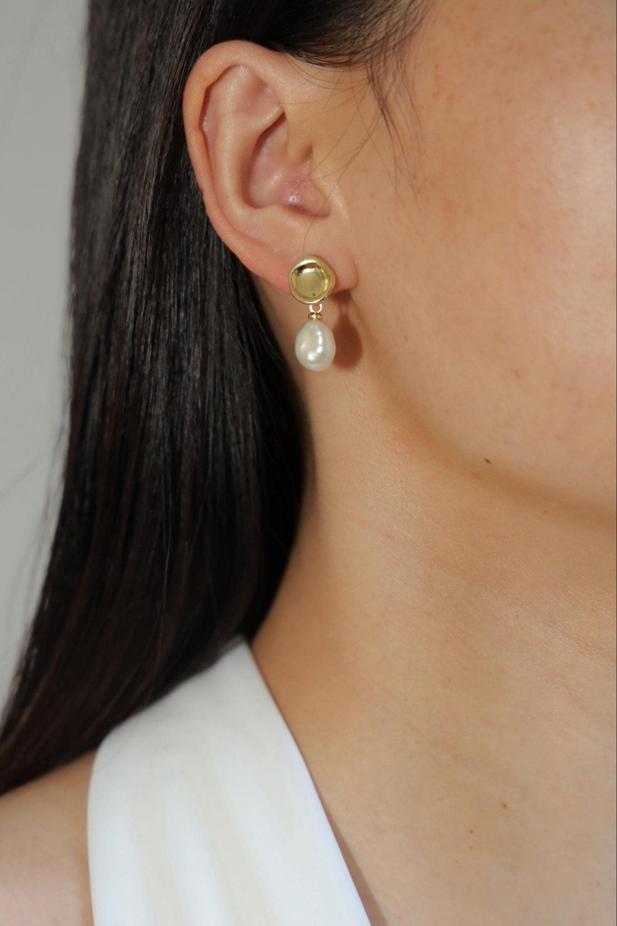 Baroque Pearl Drop Earrings – Gold