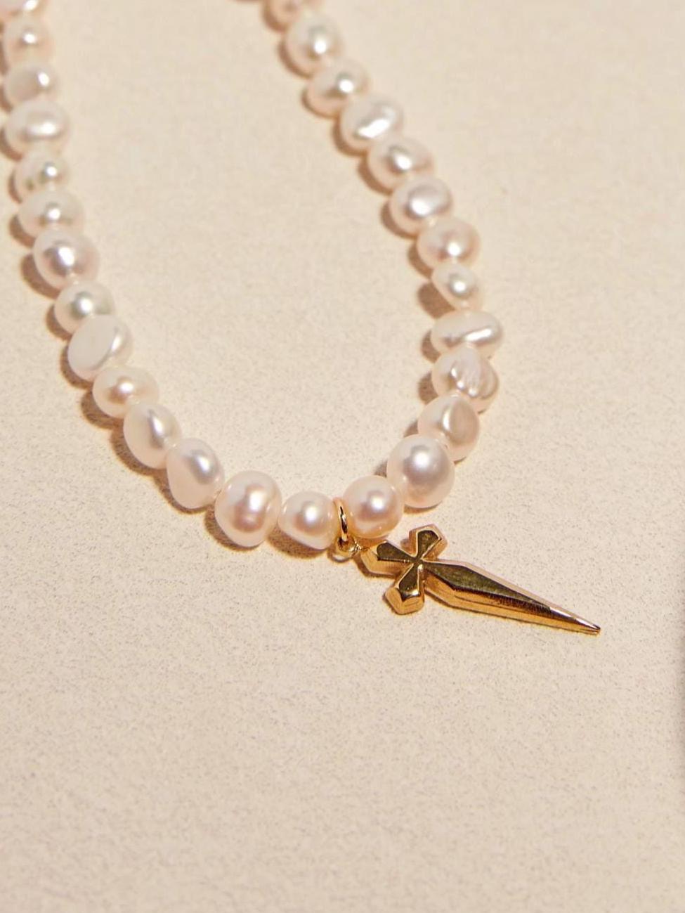 Statement Pearl Necklace - AwarePearl 2