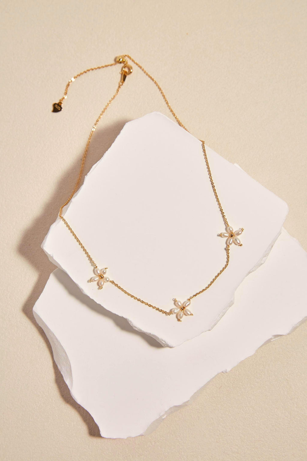 Pearl Flower Necklace - AwarePearl 2