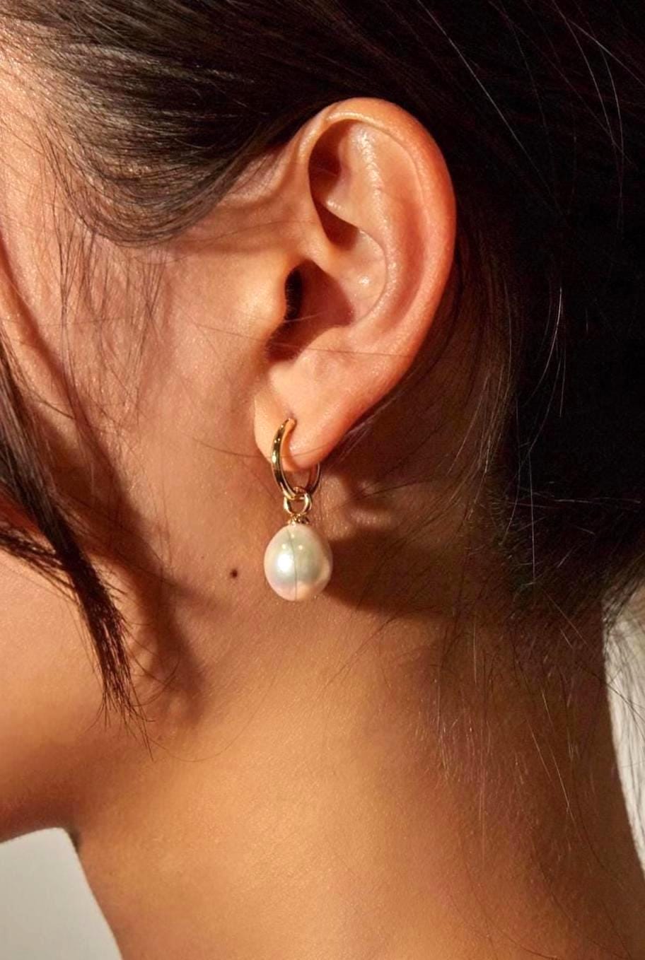Baroque Pearl Hoop Earrings - AwarePearl 3