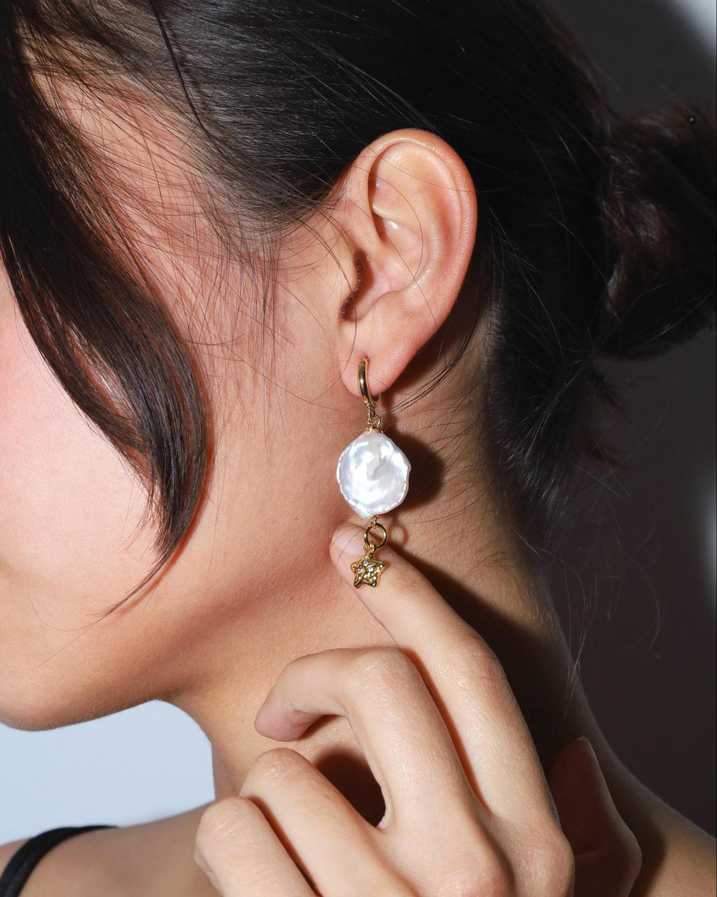 Baroque Pearl Hoop Earrings with Star Charm - AwarePearl 13