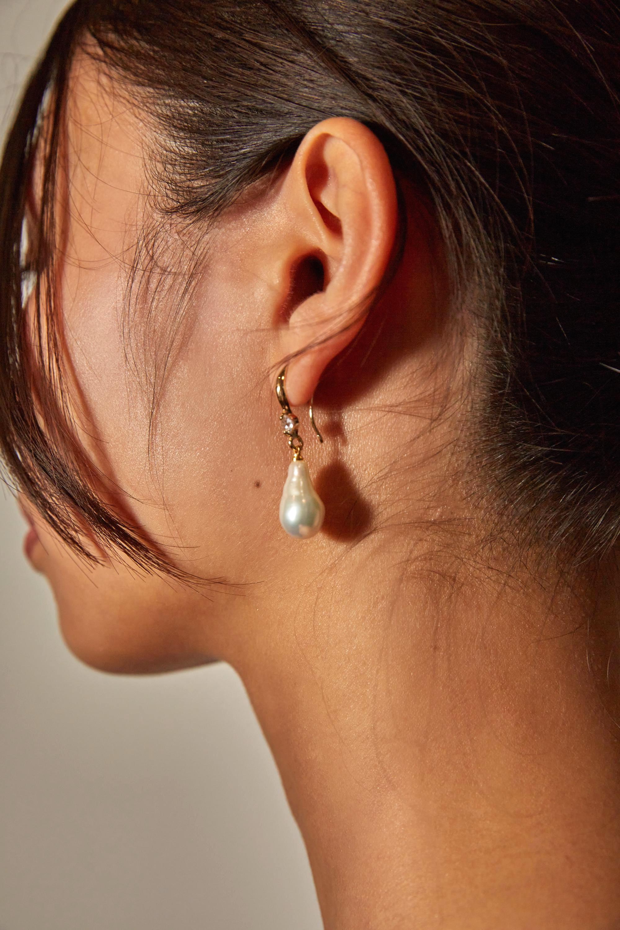 Baroque Pearl Drop Earrings - AwarePearl 3