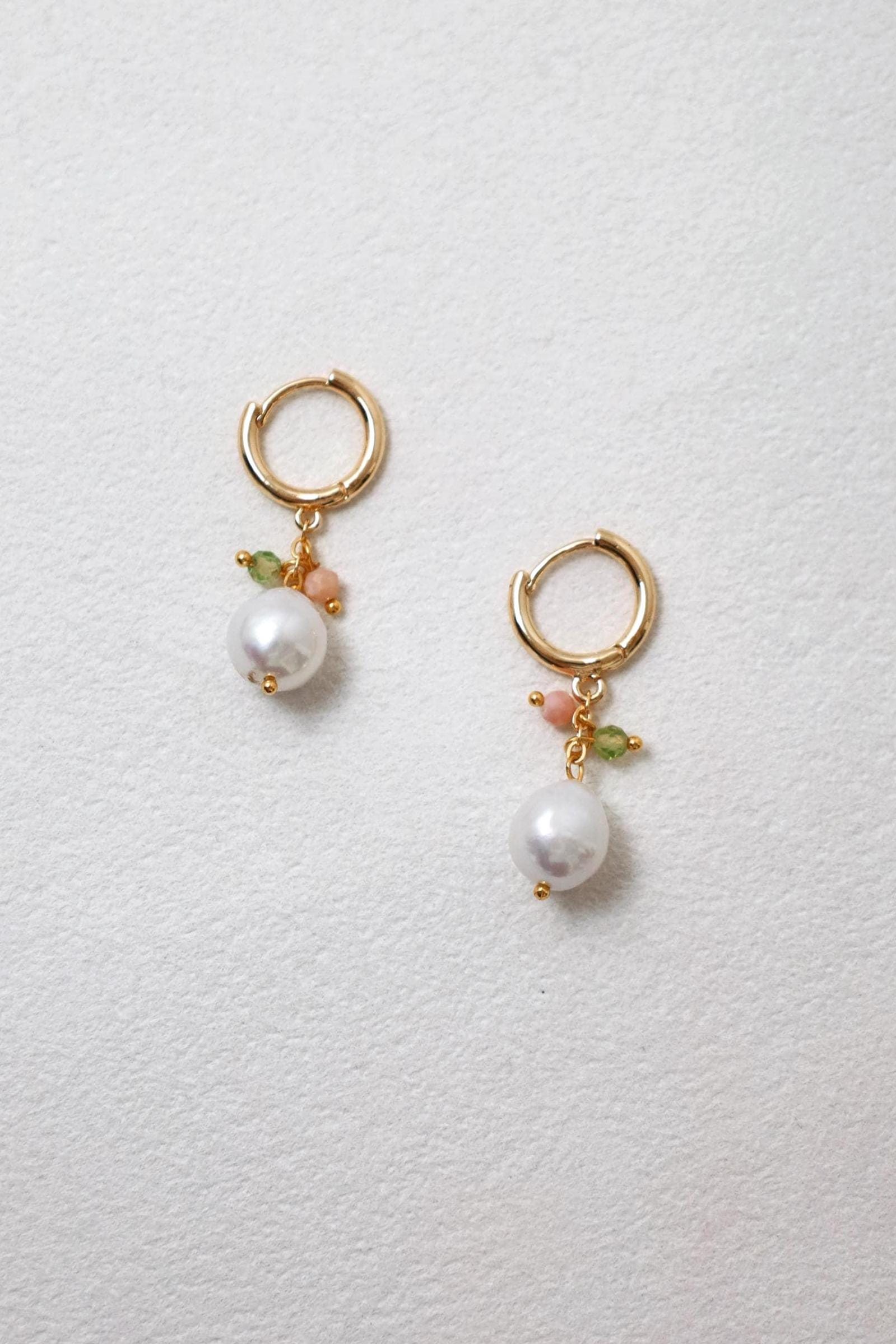 Baroque Pearl Huggie Earrings - AwarePearl 8