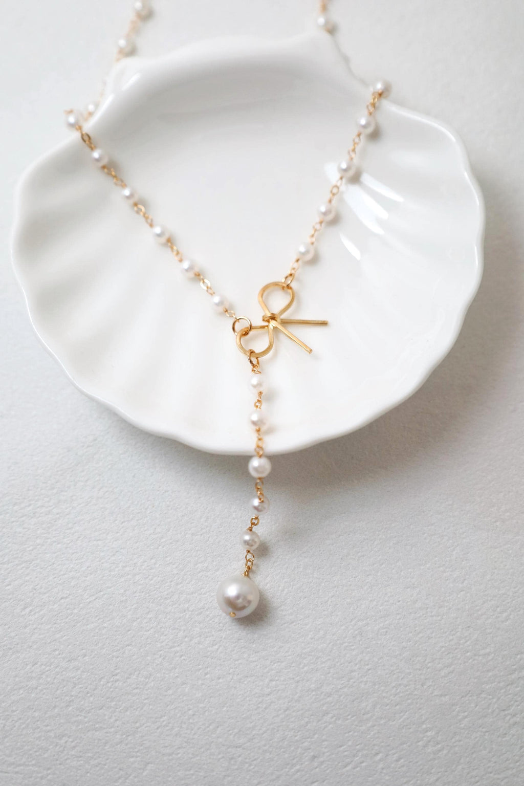 Bow Pearl Lariat Necklace - AwarePearl 3