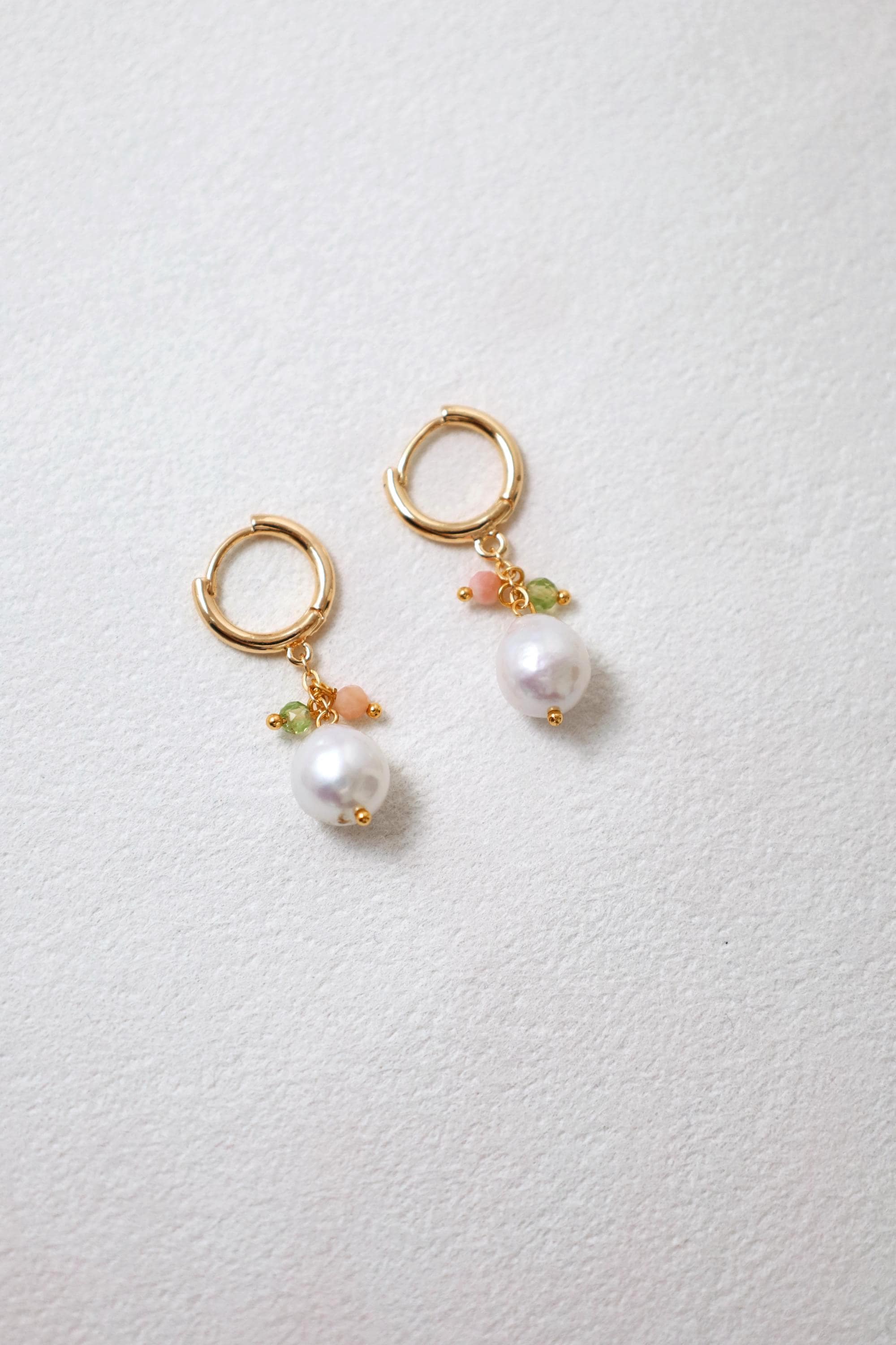 Baroque Pearl Huggie Earrings - AwarePearl 4