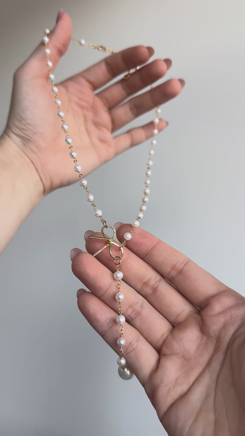 Stardust Bow Pearl Lariat